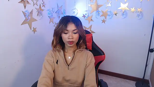 Perla prg online show from October 10, 2025, 9:03 pm