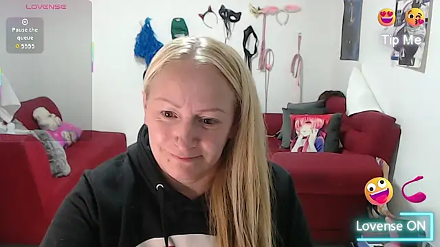 emperabigbootybigass online show from November 18, 2025, 12:42 pm