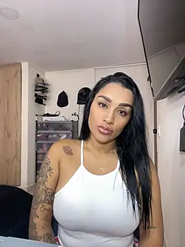 Snapshot of KatalinnaBrown chatting on July 25, 2026, 7:44 pm KatalinnaBrown online show from July 25, 2026, 7:44 pm