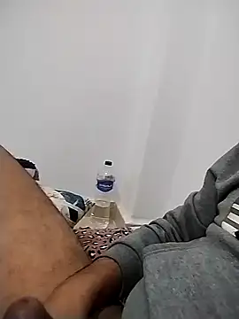 Snapshot of afeshakhak chatting on December 19, 2024, 11:18 am afeshakhak online show from December 19, 2024, 11:18 am