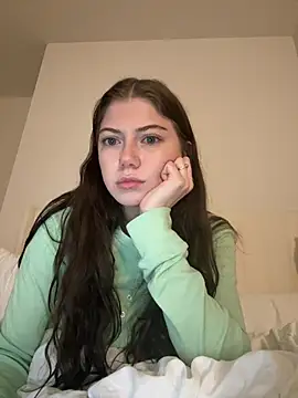 emilycoco online show from February 22, 2026, 3:51 am