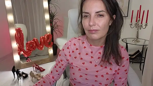 Beylly online show from February 15, 2025, 2:58 am