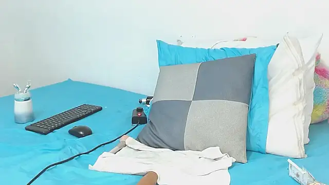 Cristal ST online show from March 13, 2025, 4:49 am