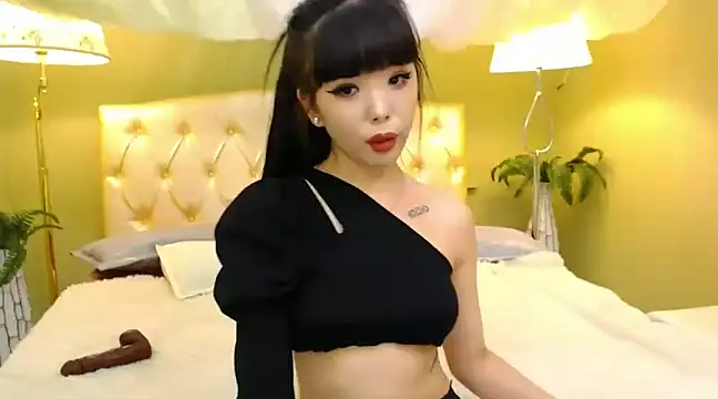 lilzannye online show from February 3, 2025, 3:42 am