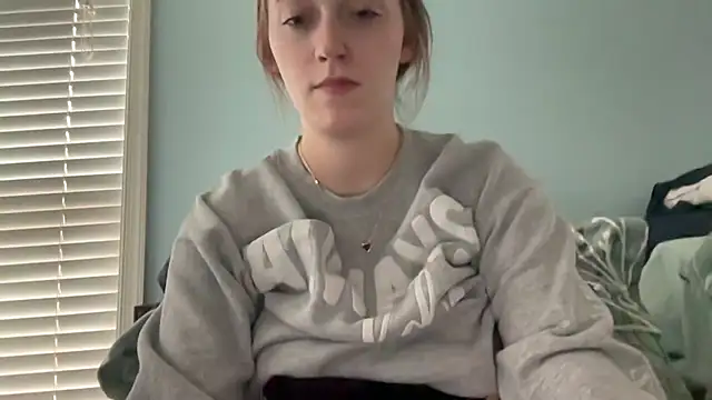 Maxinebabyyy online show from February 19, 2026, 8:27 pm