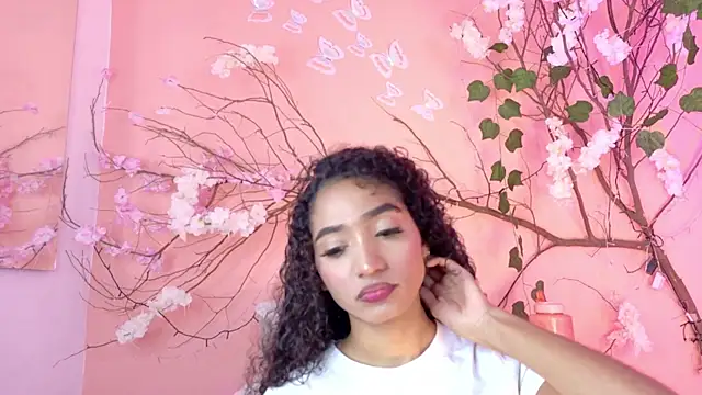 Snapshot of Charlotte_Love10 chatting on June 27, 2026, 12:22 pm Charlotte Love10 online show from June 27, 2026, 12:22 pm