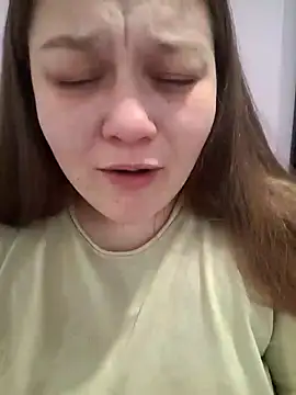 Snapshot of Molly_Greyy chatting on December 6, 2024, 7:43 am Molly Greyy online show from December 6, 2024, 7:43 am