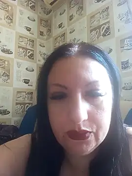 Veronica-Celie online show from May 9, 2026, 9:03 am