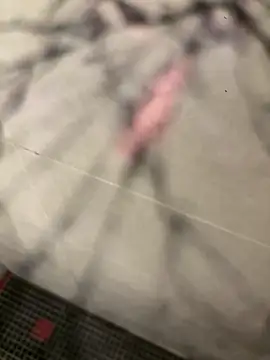 lescro95  online show from February 15, 2026, 5:31 pm