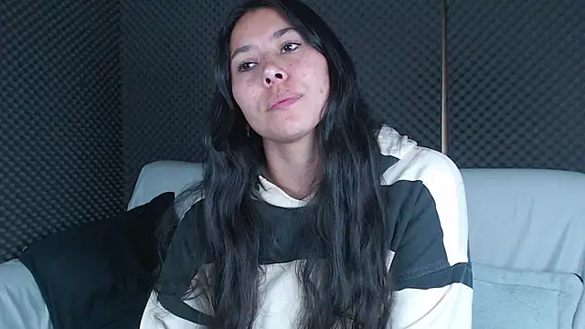 Snapshot of _joy_yva chatting on February 10, 2026, 10:14 pm joy yva online show from February 10, 2026, 10:14 pm