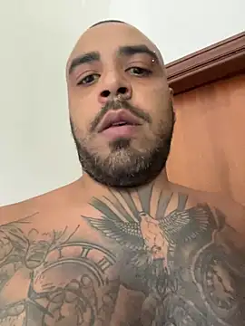Snapshot of Dikkiduohottt chatting on June 10, 2026, 12:59 pm Dikkiduohottt online show from June 10, 2026, 12:59 pm