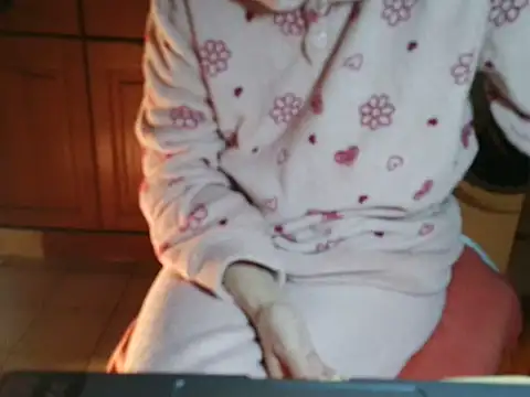 VeneRed online show from February 8, 2026, 4:49 am