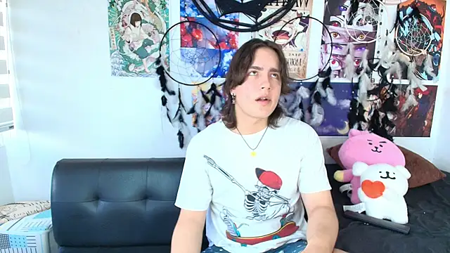 lukashollow  online show from October 7, 2025, 5:10 pm