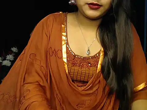 Snapshot of Wish_Queen chatting on January 24, 2025, 5:21 am Wish Queen online show from January 24, 2025, 5:21 am