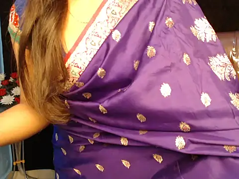 Snapshot of Wish_Queen chatting on February 18, 2025, 1:00 pm Wish Queen online show from February 18, 2025, 1:00 pm