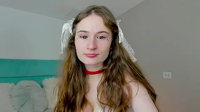 L1ittle kitty  online show from November 29, 2025, 6:27 am