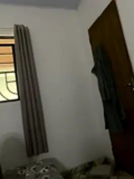 Snapshot of Fenix1002 chatting on October 20, 2025, 7:14 pm Fenix1002 online show from October 20, 2025, 7:14 pm