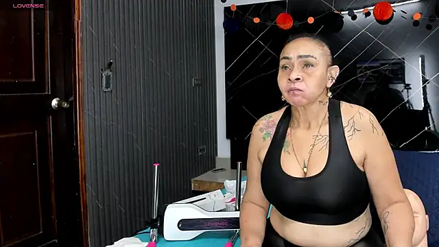 cloee-rabbyt online show from November 7, 2025, 11:21 am