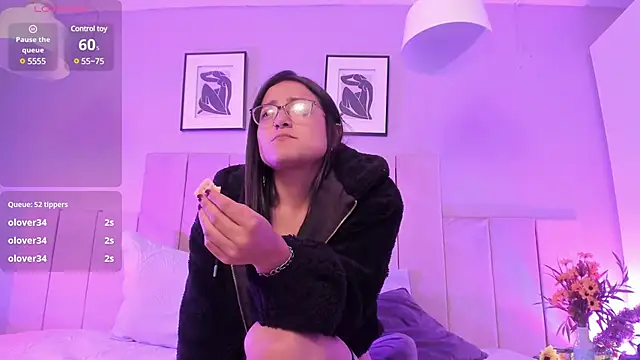 Snapshot of Lucy_Williiams chatting on January 30, 2025, 9:04 am Lucy Williiams online show from January 30, 2025, 9:04 am