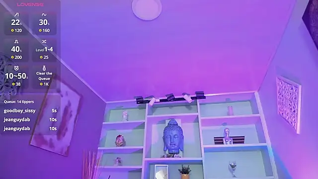 Snapshot of Lucy_Williiams chatting on March 12, 2025, 1:47 am Lucy Williiams online show from March 12, 2025, 1:47 am