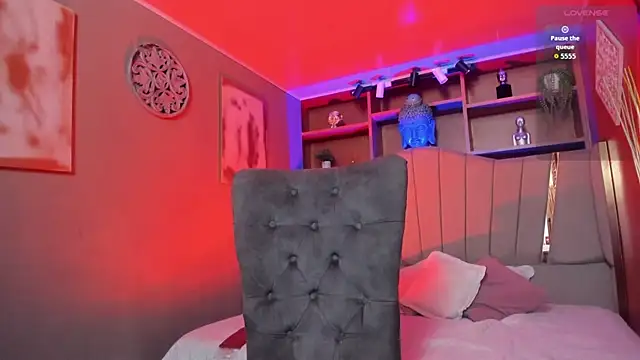 Lucy Williiams online show from October 31, 2025, 3:24 pm