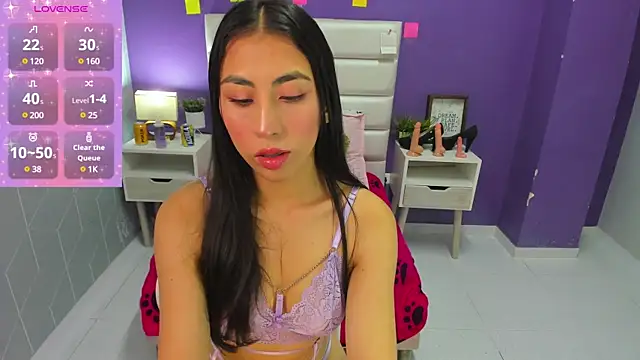 Sophia abad7 online show from March 17, 2025, 4:22 pm