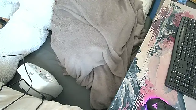 CeriseLapine online show from February 19, 2026, 9:49 am