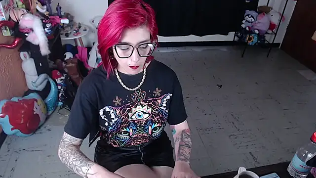 MissMiia2 online show from February 12, 2025, 4:22 pm