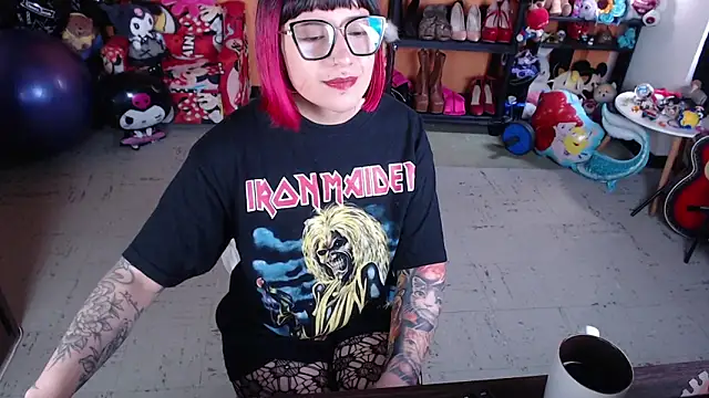 MissMiia2 online show from October 23, 2025, 2:27 pm