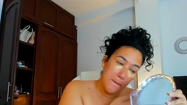 Snapshot of kathyajhonss chatting on July 7, 2026, 9:30 pm kathyajhonss online show from July 7, 2026, 9:30 pm
