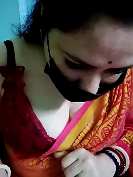 Snapshot of Raja_Ranii chatting on December 28, 2024, 5:57 pm Raja Ranii online show from December 28, 2024, 5:57 pm