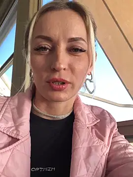 Diamond Bunny  online show from February 2, 2025, 1:41 pm