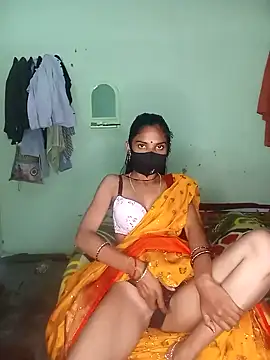 Snapshot of cute_simmy0 chatting on December 24, 2024, 4:44 am cute simmy0 online show from December 24, 2024, 4:44 am