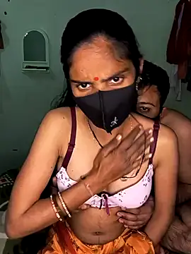 Snapshot of cute_simmy0 chatting on December 27, 2024, 3:37 pm cute simmy0 online show from December 27, 2024, 3:37 pm