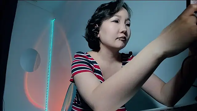 himeros goddess online show from December 14, 2024, 1:50 am