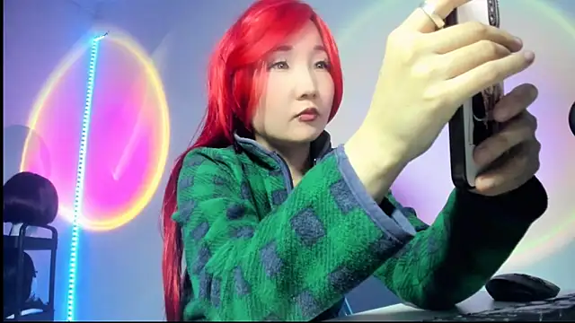 himeros goddess online show from January 10, 2025, 3:50 am