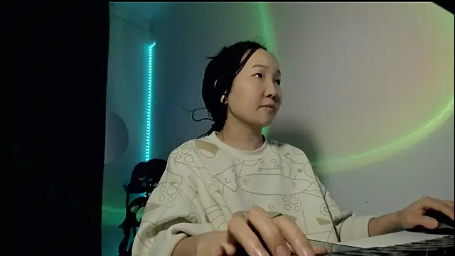 himeros goddess online show from February 13, 2025, 1:29 am