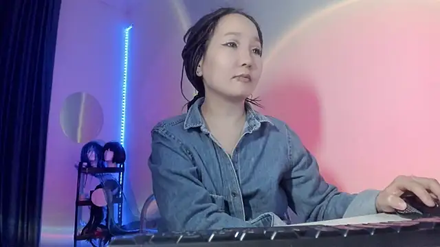 himeros goddess online show from February 20, 2025, 3:56 am