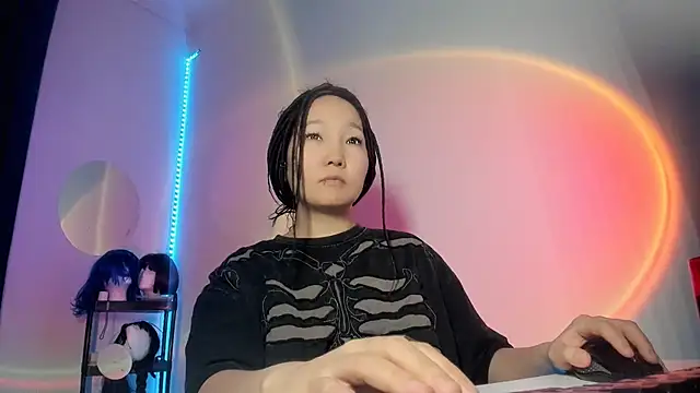 himeros goddess online show from February 22, 2025, 5:55 am