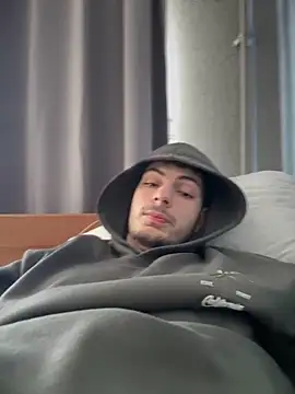 youssef00711 online show from February 27, 2025, 11:41 am