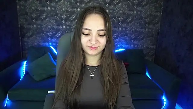 ElysLunar online show from December 22, 2024, 1:11 pm