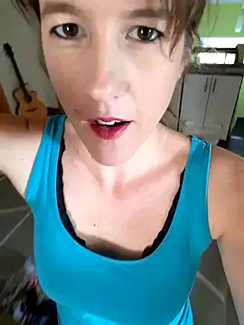 Hexe12346 online show from March 3, 2025, 7:32 am