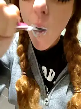 Hexe12346 online show from November 8, 2025, 5:01 pm