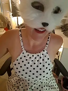 Snapshot of Hexe12346 chatting on June 16, 2026, 4:20 pm Hexe12346 online show from June 16, 2026, 4:20 pm