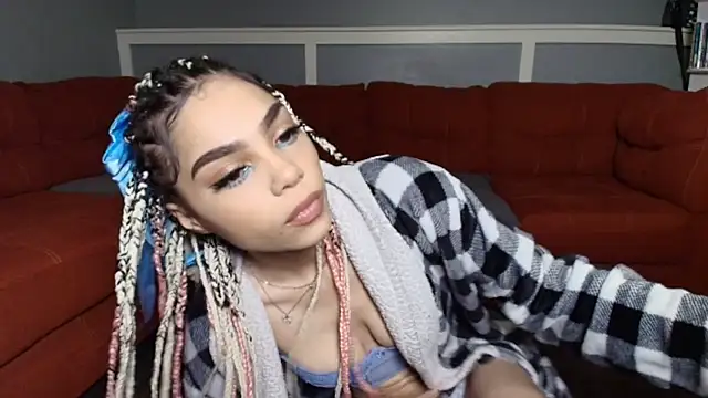 kittymarie28 online show from September 19, 2025, 11:49 pm