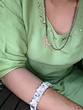 kaveerpooja947 online show from October 12, 2025, 4:50 pm