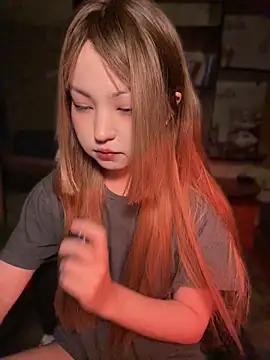 lalallalalaa- online show from April 18, 2026, 1:59 pm