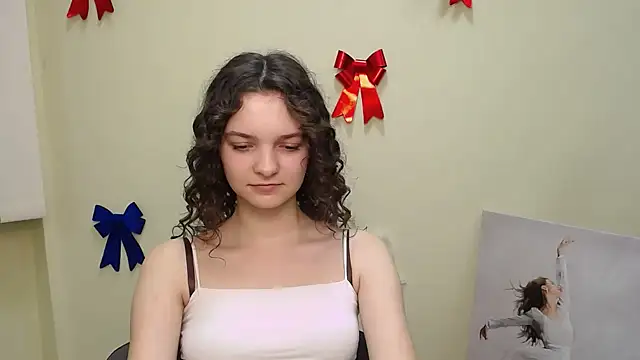  SusieSu  online show from February 2, 2025, 3:17 pm