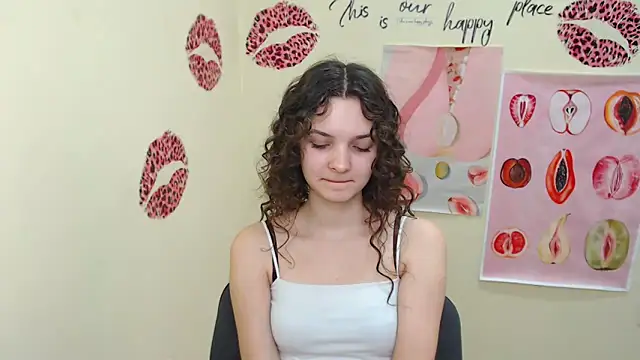  SusieSu  online show from February 28, 2025, 10:30 am