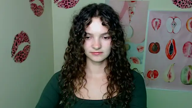  SusieSu  online show from October 6, 2025, 6:49 pm